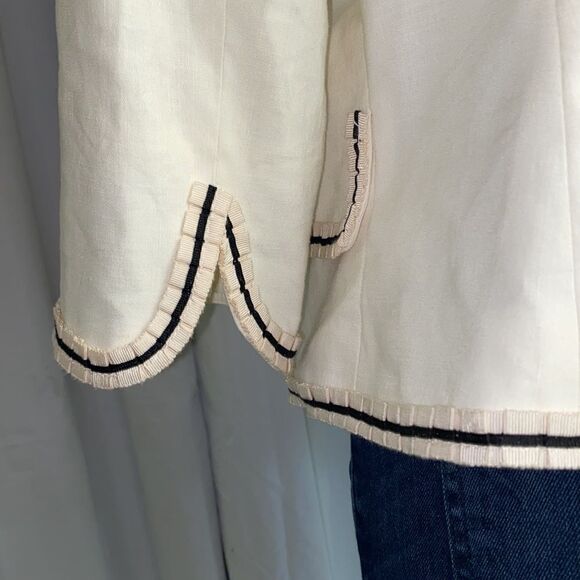 Anne Klein Cream and Trim Is Dark Blue Bla… - Picture 8 of 9